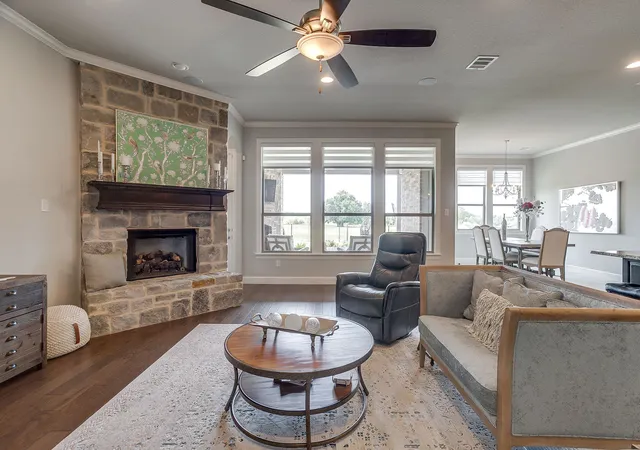 Photo 4 of Single family home for sale at 12409 Eagle Narrows Dr, Fort Worth, TX 76179 | MLS# 21351254 | Listing updated on 2026-09-17