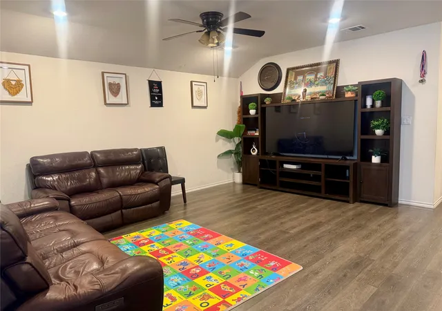 4th image of 2900 Peony Dr, Sherman, TX 75092 | MLS# 21352037