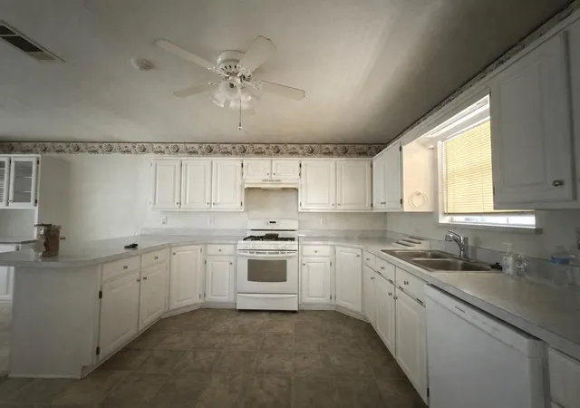2nd image of 502 E College St, Leonard, TX 75452 | MLS# 21352041