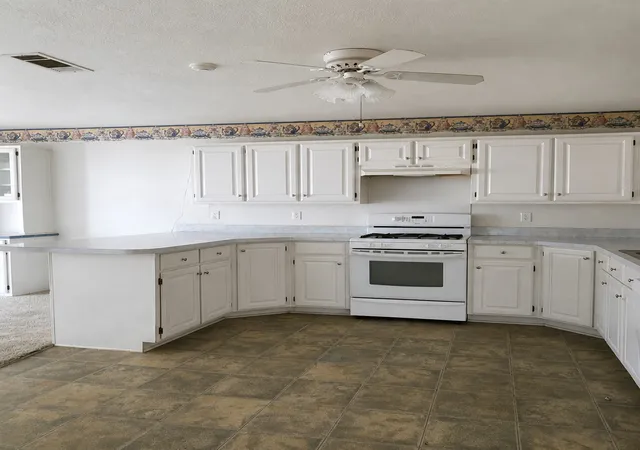 Photo 3 of Single family home for sale at 502 E College St, Leonard, TX 75452 | MLS# 21352041 | Listing updated on 2026-09-23