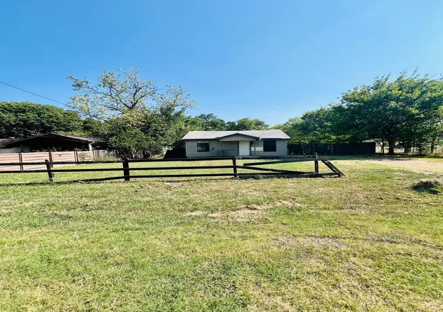 1st image of 8332 Midland Ln, Dallas, TX 75217 | MLS# 21352067