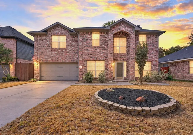 Photo 3 of Single family home for sale at 1716 Redwood Dr, Corinth, TX 76210 | MLS# 21347002 | Listing updated on 2026-09-25