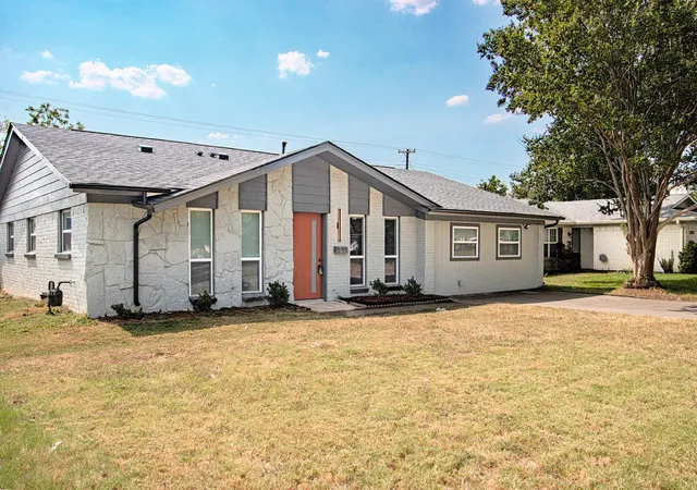 Photo 2 of Single family home for sale at 1101 Fouts Dr, Irving, TX 75061 | MLS# 21351819 | Listing updated on 2026-08-23