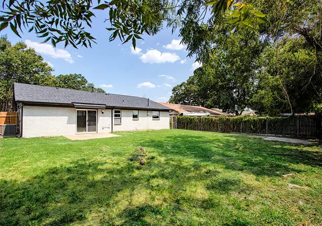 Photo 33 of Single family home for sale at 1101 Fouts Dr, Irving, TX 75061 | MLS# 21351819 | Listing updated on 2026-09-24