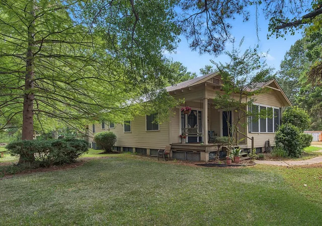 Photo 3 of Sale Pending at 5063 Oak Hollow St, Keithville, LA 71047 | MLS# 21351032 | Listing updated on 2026-08-17