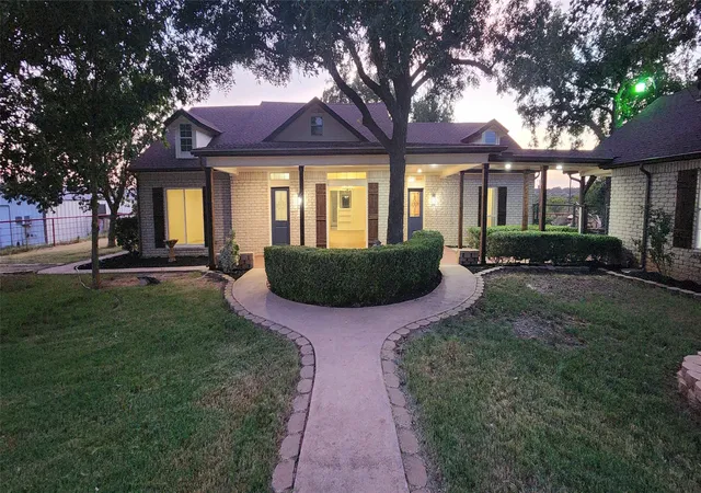 Single family home for sale at 648 County Road 1591, Sunset, TX 76270 | MLS# 21351757