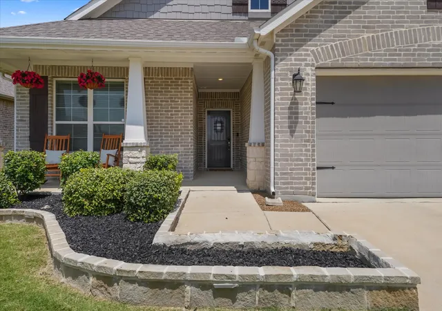 Photo 3 of Sale Pending at 1936 Gill Star Dr, Haslet, TX 76052 | MLS# 21349941 | Listing updated on 2026-09-02