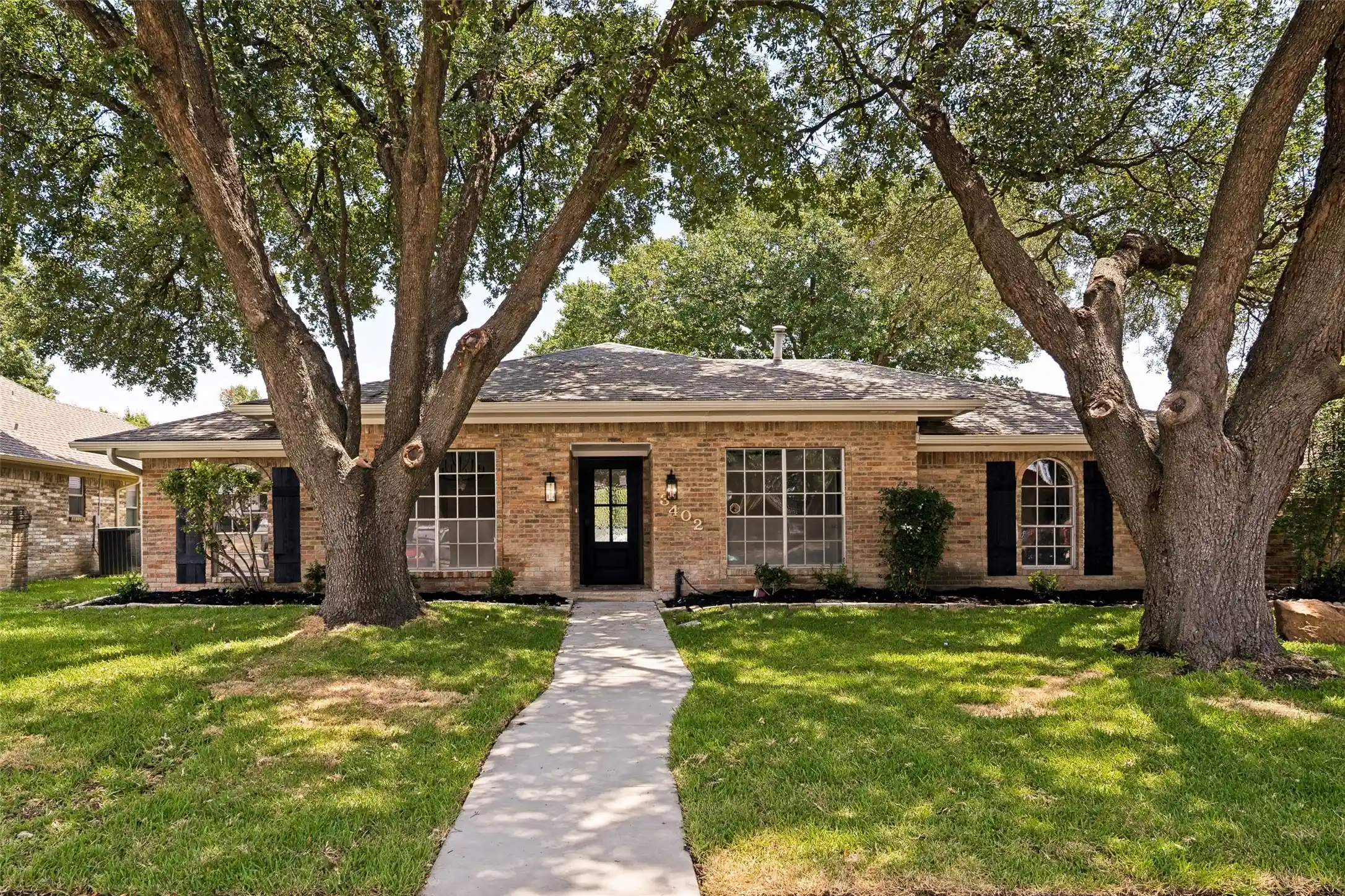 Photo 1 of Single family home for sale at 3402 Carla Dr, Rowlett, TX 75088 | MLS# 21349695 | Listing updated on 2026-10-23