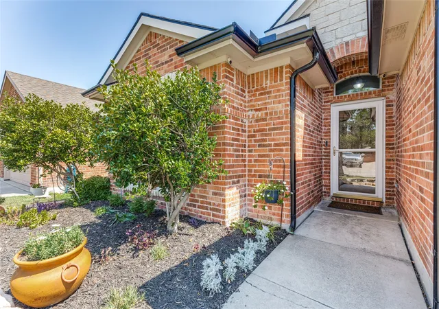 Photo 3 of Sale Pending at 6957 Big Wichita Dr, Fort Worth, TX 76179 | MLS# 21349734 | Listing updated on 2026-08-31