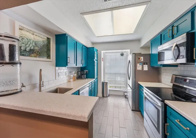 Photo 4 of Condo for sale at 8600 Coppertowne Ln #501, Dallas, TX 75243 | MLS# 21341718 | Listing updated on 2026-08-30