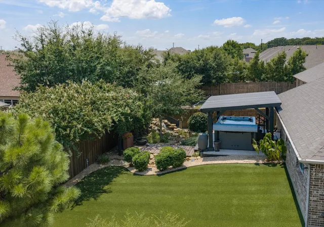 Photo 2 of Single family home for sale at 1101 Broken Wheel Trl, Aubrey, TX 76227 | MLS# 21349409 | Listing updated on 2026-09-17
