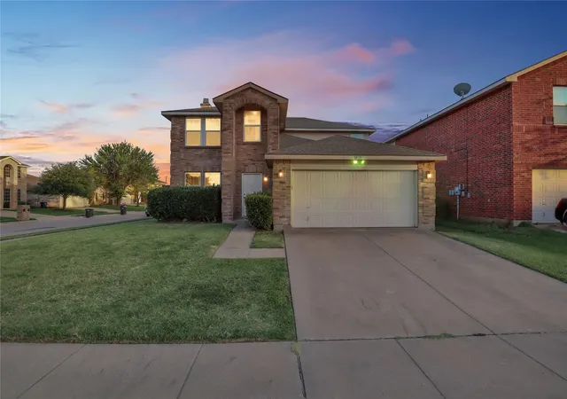 Photo 1 of Single family home for sale at 3825 Irish Setter Dr, Fort Worth, TX 76123 | MLS# 21351111 | Listing updated on 2026-08-21