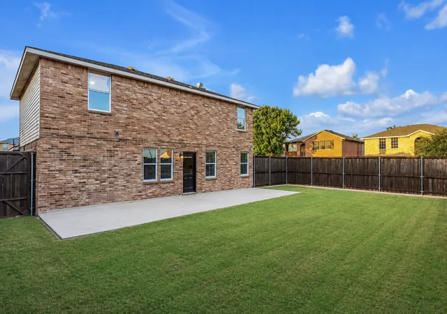 Photo 2 of Single family home for sale at 3825 Irish Setter Dr, Fort Worth, TX 76123 | MLS# 21351111 | Listing updated on 2026-08-21