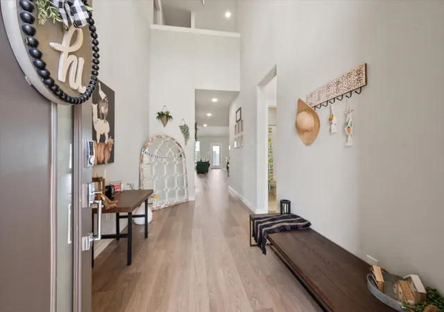 Photo 3 of Single family home for sale at 1421 Arciones Rd, Fort Worth, TX 76052 | MLS# 21348827 | Listing updated on 2026-10-06