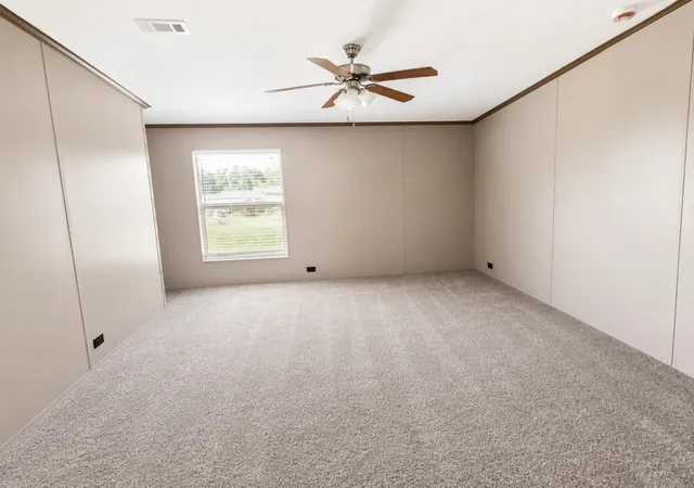 Photo 4 of Sale Pending at 104 Grace Dr, Corsicana, TX 75110 | MLS# 21352208 | Listing updated on 2026-08-31