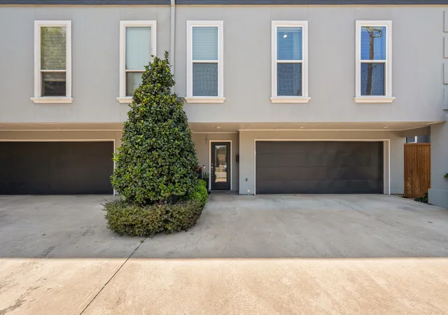 Photo 2 of Sale Pending at 4039 Congress Ave #201, Dallas, TX 75219 | MLS# 21339977 | Listing updated on 2026-08-30