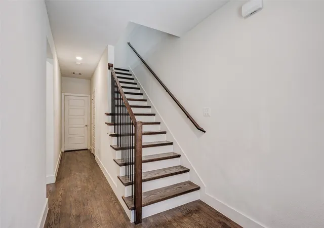 Photo 3 of Townhouse for sale at 8234 Laflin Ln, Dallas, TX 75231 | MLS# 21352255 | Listing updated on 2026-08-10