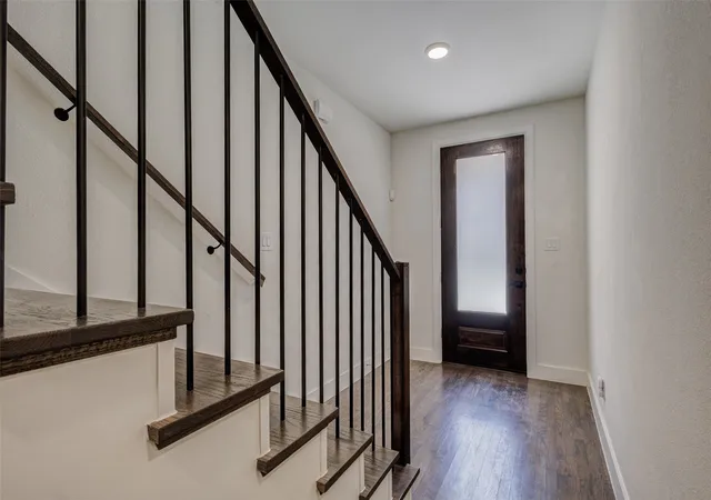 Photo 4 of Townhouse for sale at 8234 Laflin Ln, Dallas, TX 75231 | MLS# 21352255 | Listing updated on 2026-08-10