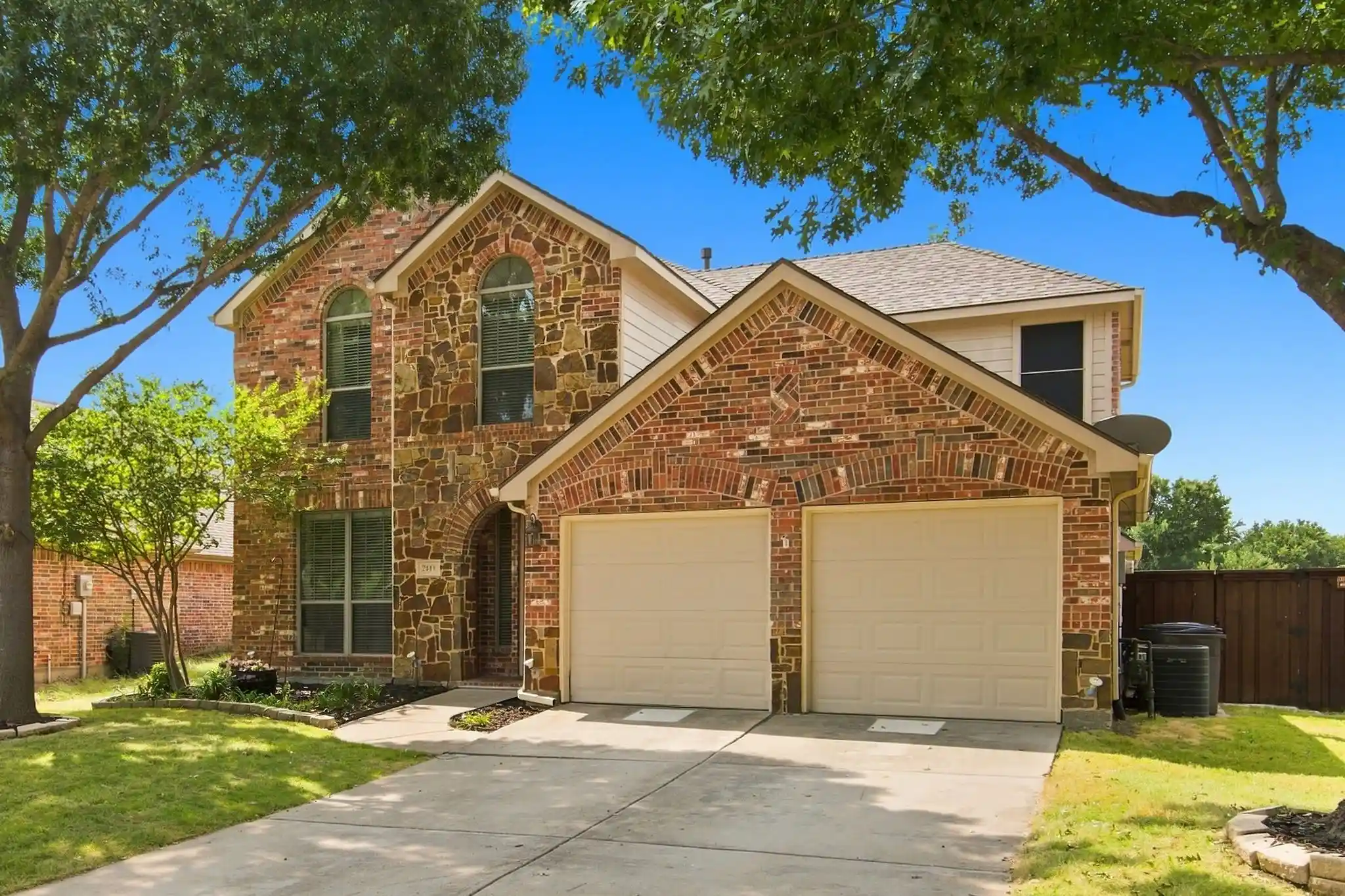 Photo 1 of Single family home for sale at 2444 Greenbrook Dr, Little Elm, TX 75068 | MLS# 21350783 | Listing updated on 2026-10-09