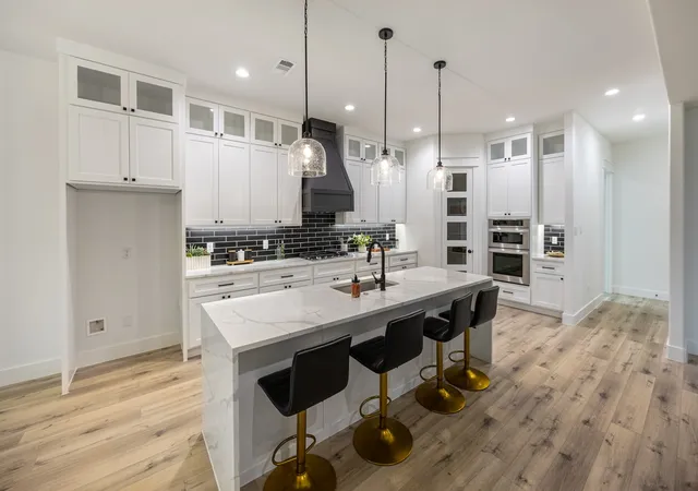 Photo 3 of Single family home for sale at 12625 Kollmeyer Wy, Fort Worth, TX 76126 | MLS# 21352203 | Listing updated on 2026-08-08