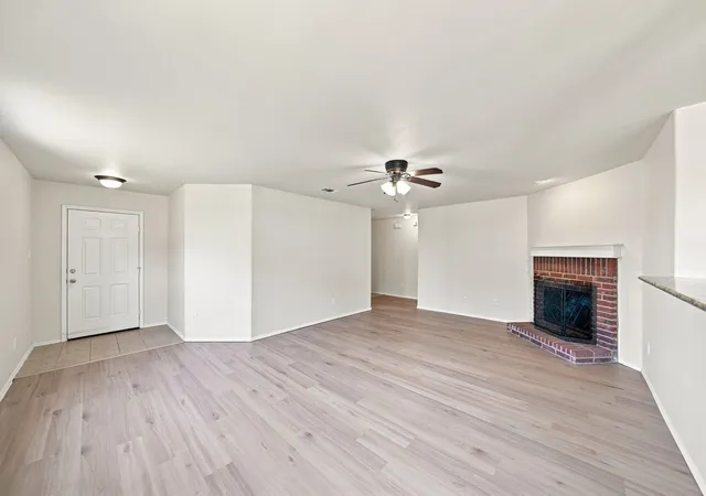 Photo 4 of Single family home for sale at 40 Daisy Dr, Fate, TX 75087 | MLS# 21352196 | Listing updated on 2026-10-04