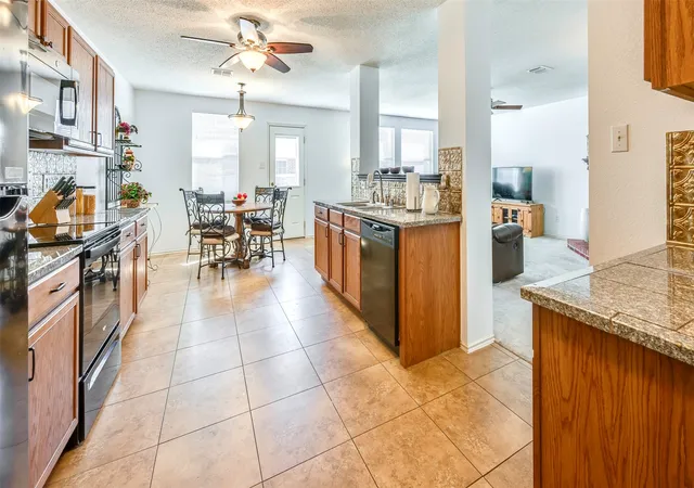 Photo 3 of Single family home for sale at 3214 Friesian Ct, Denton, TX 76210 | MLS# 21349818 | Listing updated on 2026-08-07