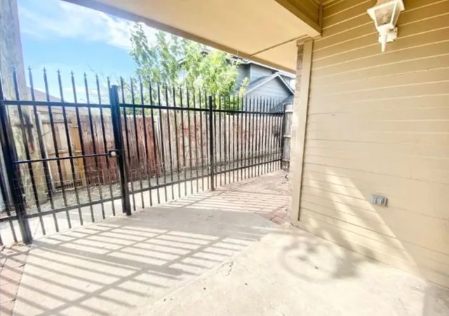 Photo 18 of Sale Pending at 8001 Rothington Rd #21-27, Dallas, TX 75227 | MLS# 21346553 | Listing updated on 2026-09-25