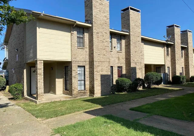 Photo 1 of Sale Pending at 8001 Rothington Rd #21-27, Dallas, TX 75227 | MLS# 21346553 | Listing updated on 2026-09-25