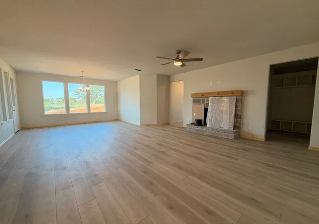 Photo 3 of Single family home for sale at 205 Oak Grove Wy, Springtown, TX 76082 | MLS# 21352319 | Listing updated on 2026-10-08