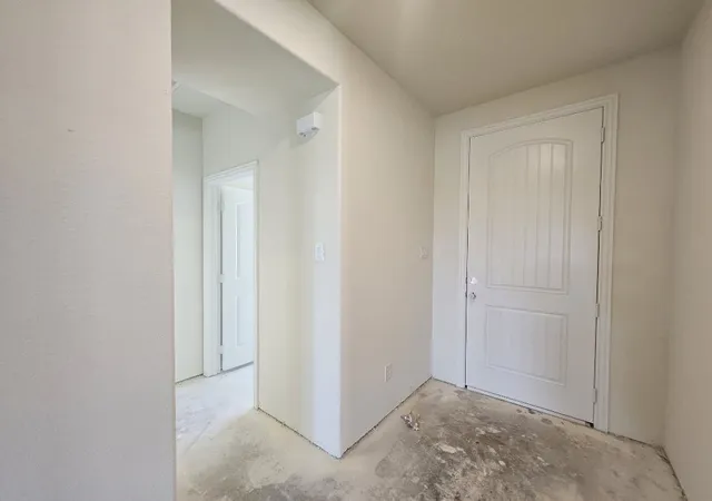 Photo 3 of Single family home for sale at 3006 Leopard Ln, Ennis, TX 75119 | MLS# 21347262 | Listing updated on 2026-09-27