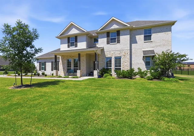 Photo 2 of Sale Pending at 1466 Emilia Dr, Farmersville, TX 75442 | MLS# 21352343 | Listing updated on 2026-09-01