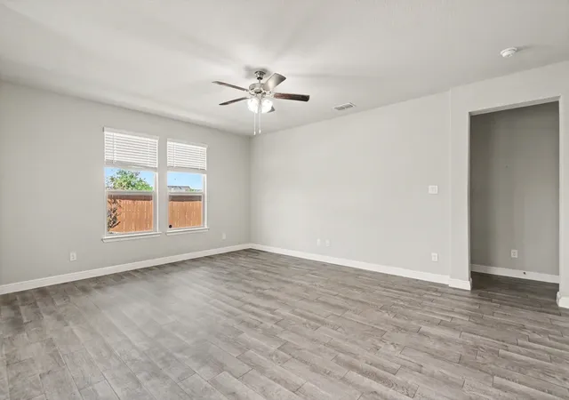 Photo 3 of Single family home for sale at 540 Dunmore Dr, Haslet, TX 76052 | MLS# 21352341 | Listing updated on 2026-08-31