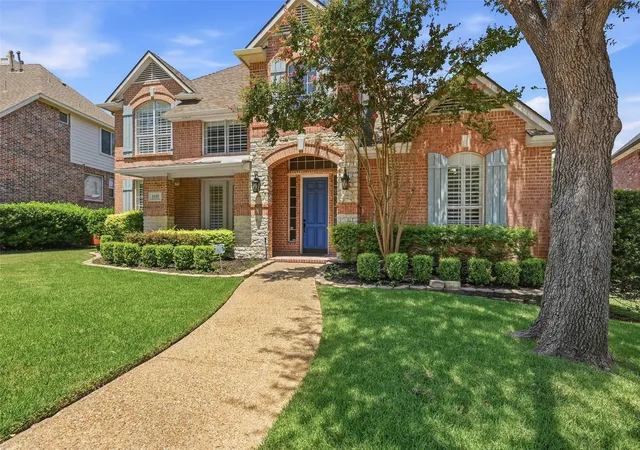 Photo 3 of Single family home for sale at 1426 Westmont Dr, Allen, TX 75013 | MLS# 21352372 | Listing updated on 2026-08-19