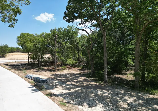Photo 1 of Land for sale at 272 Heritage Park Dr, Weatherford, TX 76087 | MLS# 21351817 | Listing updated on 2026-08-07