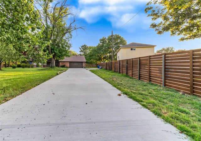 Photo 33 of Single family home for sale at 212 Magic Ln, Sunnyvale, TX 75182 | MLS# 21352291 | Listing updated on 2026-08-13