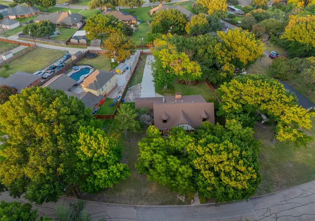 Photo 4 of Single family home for sale at 212 Magic Ln, Sunnyvale, TX 75182 | MLS# 21352291 | Listing updated on 2026-08-13