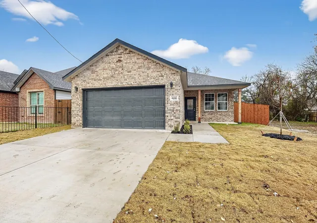 Photo 2 of Single family home for sale at 4523 Metropolitan Ave, Dallas, TX 75210 | MLS# 21352417 | Listing updated on 2026-09-23