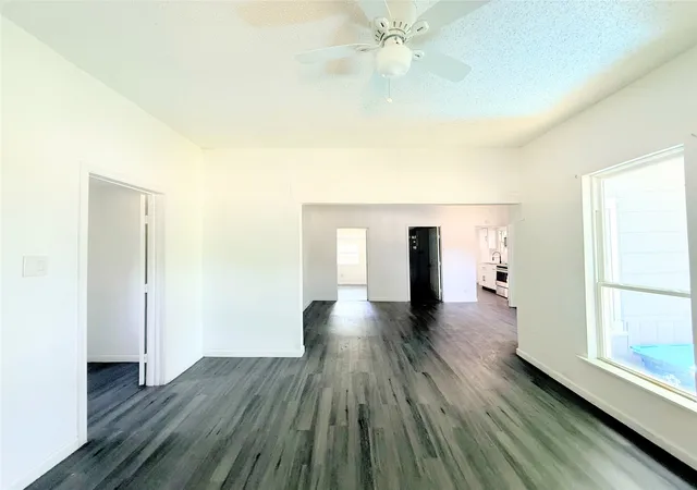 Photo 3 of Single family home for sale at 1324 W Morton St, Denison, TX 75020 | MLS# 21352525 | Listing updated on 2026-09-18
