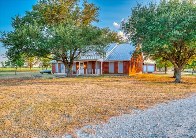 Photo 4 of Single family home for sale at 1829 W Fm 1246, Thornton, TX 76687 | MLS# 21352515 | Listing updated on 2026-08-07