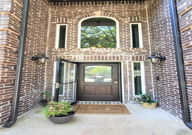 Photo 3 of Single family home for sale at 912 Blackstone Dr, Allen, TX 75002 | MLS# 21352578 | Listing updated on 2026-10-06