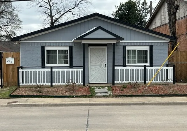 Photo 1 of Single family home for sale at 2516 Metropolitan Ave, Dallas, TX 75215 | MLS# 21352604 | Listing updated on 2026-08-06