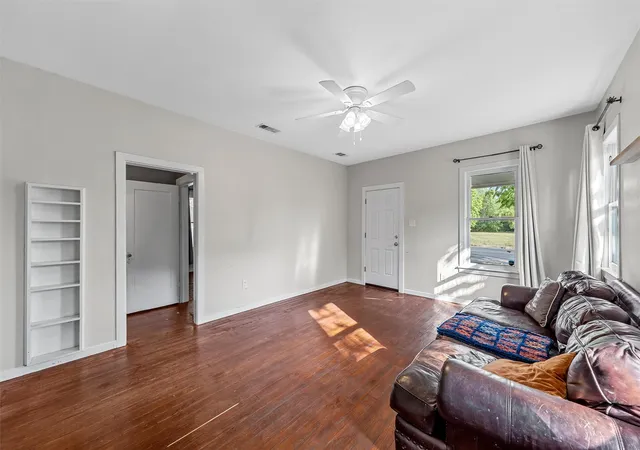 Photo 3 of Single family home for sale at 2200 Lyle Ave, Waco, TX 76708 | MLS# 21352571 | Listing updated on 2026-08-19