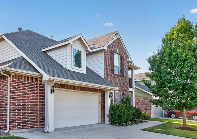 Photo 3 of Sale Pending at 1008 Freesia Dr, Little Elm, TX 75068 | MLS# 21352505 | Listing updated on 2026-08-28