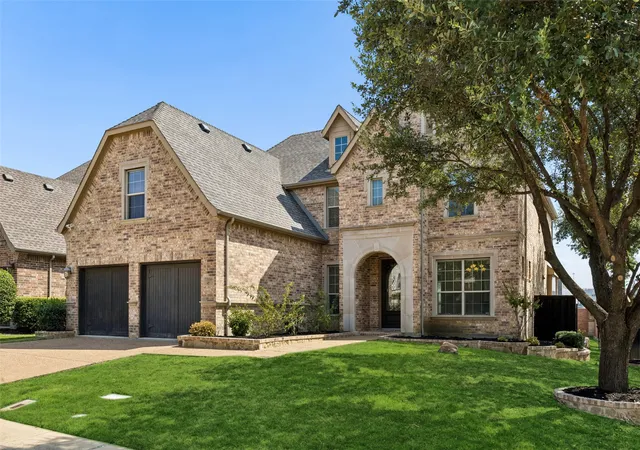 Photo 2 of Single family home for sale at 7306 Comal Dr, Irving, TX 75039 | MLS# 21350408 | Listing updated on 2026-08-22