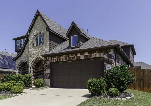 Photo 2 of Single family home for sale at 3606 Pendleton Ct, Heartland, TX 75126 | MLS# 21344863 | Listing updated on 2026-09-29