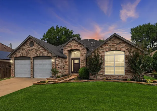Photo 1 of Sale Pending at 2313 Whitman Ln, Flower Mound, TX 75028 | MLS# 21351019 | Listing updated on 2026-08-31