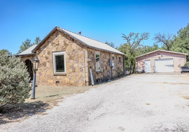 Photo 3 of Single family home for sale at 4509 Curry Ln, Abilene, TX 79606 | MLS# 21352671 | Listing updated on 2026-08-06