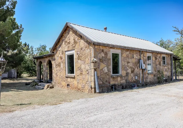 Photo 4 of Single family home for sale at 4509 Curry Ln, Abilene, TX 79606 | MLS# 21352671 | Listing updated on 2026-08-06