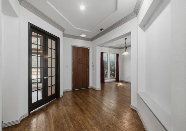 Photo 3 of Single family home for sale at 11907 Bamberg Ln, Frisco, TX 75035 | MLS# 21352681 | Listing updated on 2026-08-06
