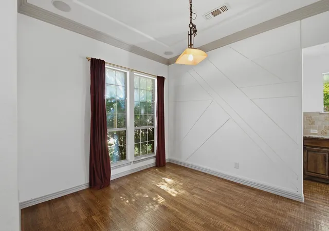 Photo 3 of Single family home for sale at 11907 Bamberg Ln, Frisco, TX 75035 | MLS# 21352681 | Listing updated on 2026-08-06